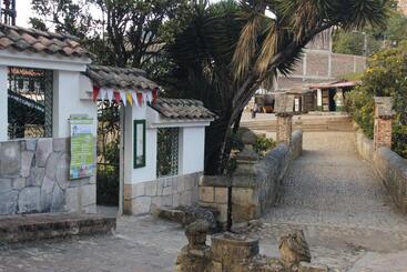 هتل Calicanto Real Cafe Museo