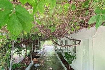 هتل Garden Villa Naza