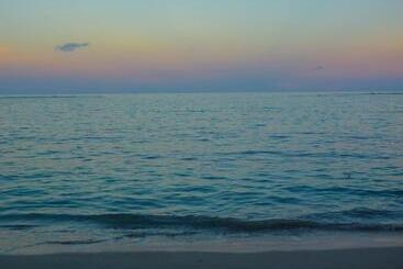 هتل Little Corn Island Beach And Bungalow
