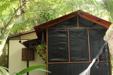 هتل Little Corn Island Beach And Bungalow