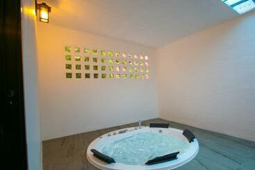 هتل River Tree Resort