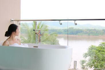 هتل River Tree Resort