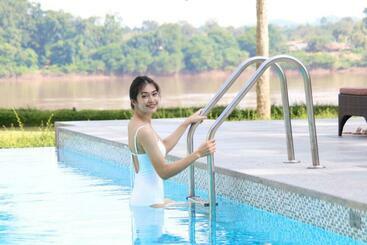 هتل River Tree Resort