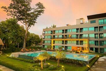 هتل River Tree Resort