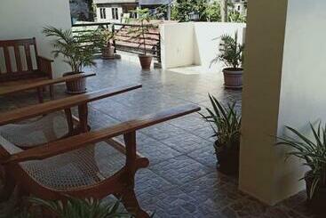 پانسیون Farmer S Guesthouse