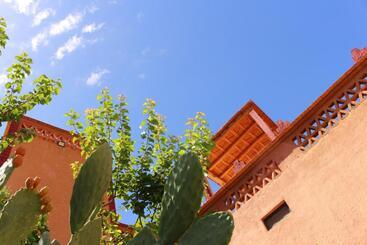 פנסיון Riad Gabsi Dades