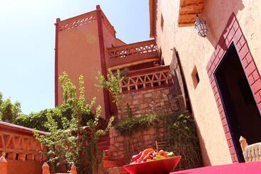 פנסיון Riad Gabsi Dades