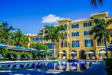 Villa Renaissance Unit 501 Grace Bay Beach