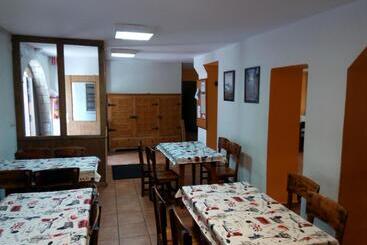 Albergue De Canfranc Estación - Canfranc