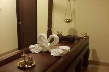 هتل Airlink Castle