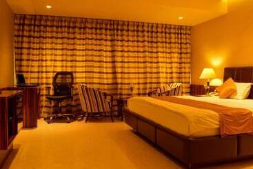 هتل Comfort Inn Prince