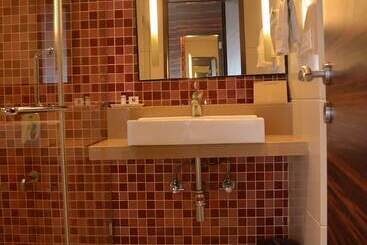 هتل Comfort Inn Prince