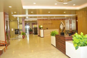 هتل Comfort Inn Prince