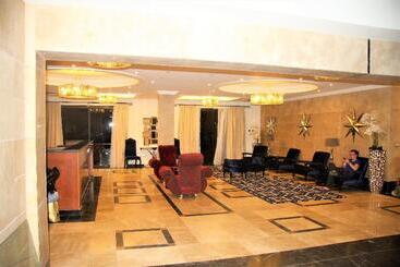 هتل The Country Lodge