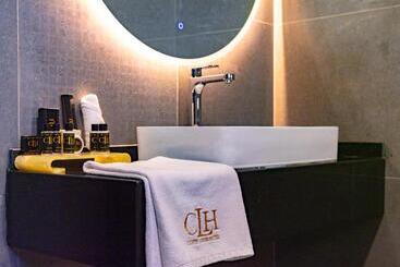 هتل The Country Lodge