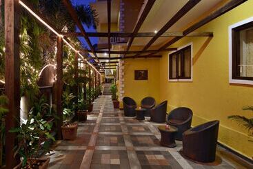 هتل De Alturas Resort