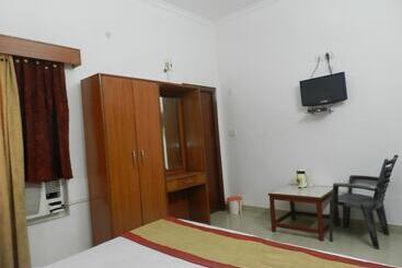 هتل Eurostar Inn