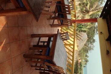 هتل Hôtel Alizé