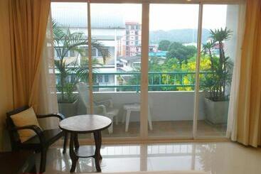هتل Hua Hin Avenue