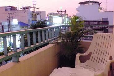 هتل Hua Hin Avenue
