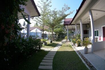 هتل Langkawi Chantique
