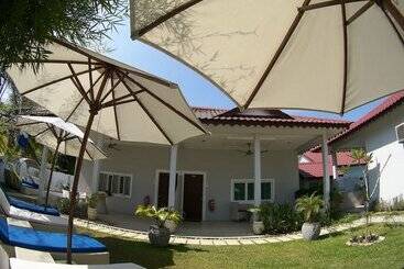 هتل Langkawi Chantique