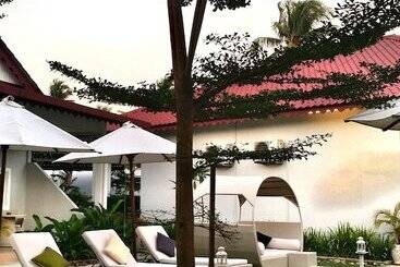 هتل Langkawi Chantique