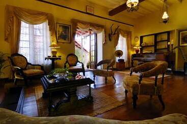 هتل Lymond House