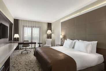 هتل Ramada By Wyndham Istanbul Merter