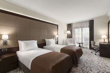 هتل Ramada By Wyndham Istanbul Merter