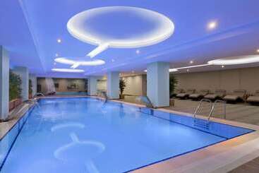 هتل Ramada By Wyndham Istanbul Merter