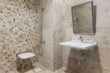 هتل Ramada By Wyndham Istanbul Merter