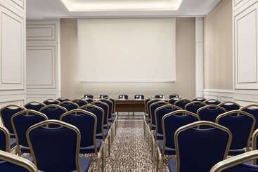 هتل Ramada By Wyndham Istanbul Merter