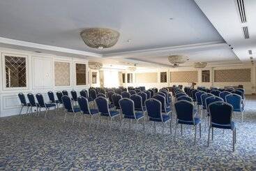 هتل Ramada By Wyndham Istanbul Merter
