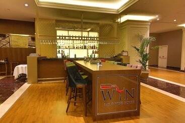 هتل Ramada By Wyndham Istanbul Merter