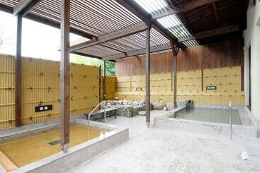 هتل Route Inn Grantia Dazaifu