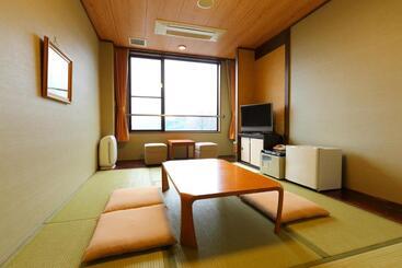 هتل Route Inn Grantia Dazaifu