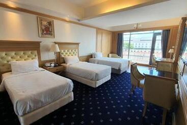 هتل Royale Chulan Penang