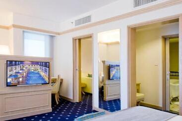 هتل Royale Chulan Penang