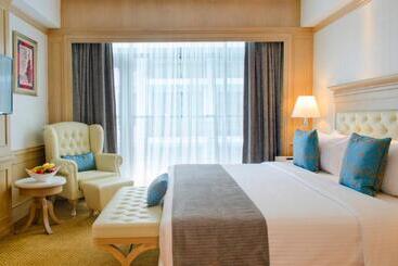 هتل Royale Chulan Penang