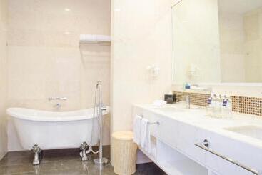 هتل Royale Chulan Penang