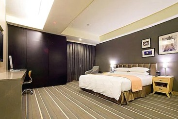 Urban Hotel33