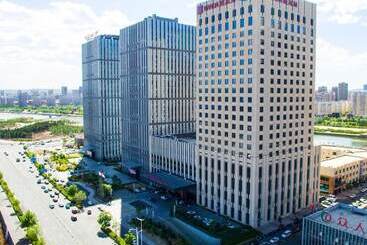 هتل Wanda Realm Chifeng