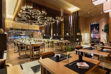 هتل Wanda Realm Chifeng