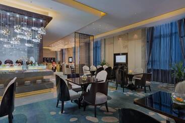 هتل Wanda Realm Chifeng
