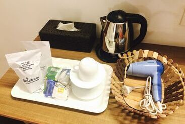 Skylink Suites Bed & Breakfast