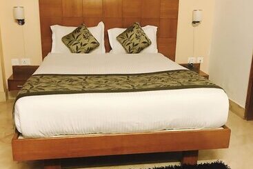 Skylink Suites Bed & Breakfast