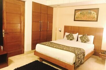 Skylink Suites Bed & Breakfast