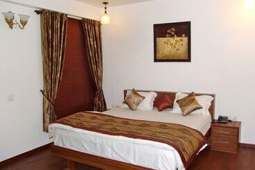 Skylink Suites Bed & Breakfast
