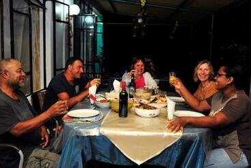 پانسیون Chez Ronald Guest House